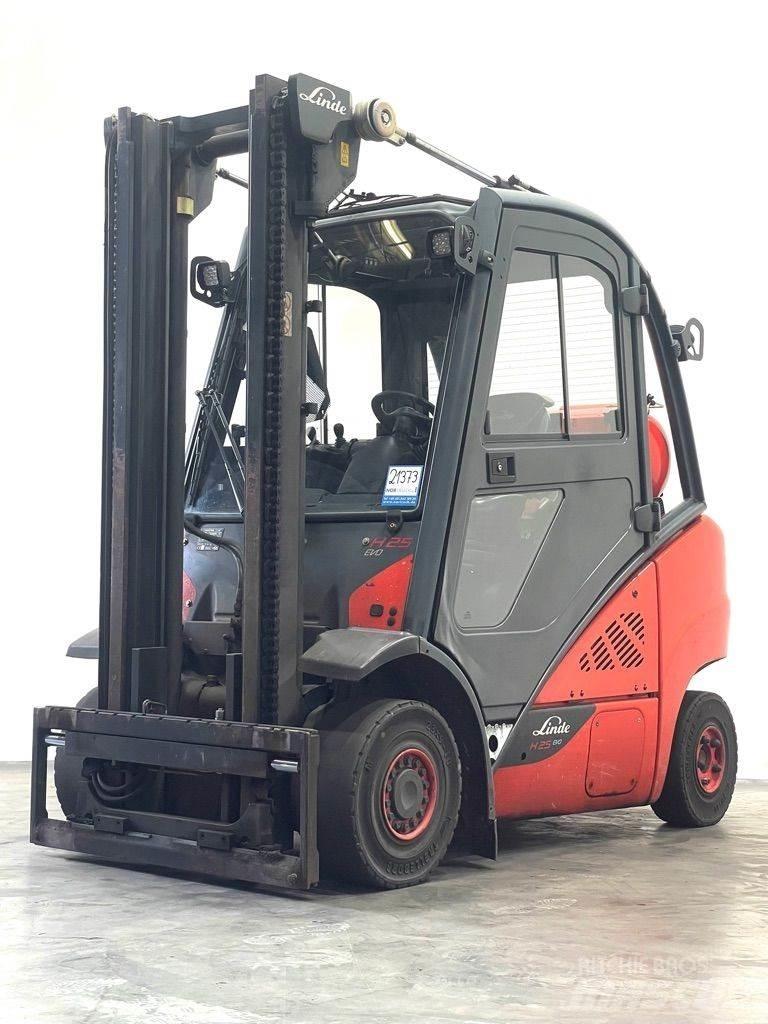 Linde H25T-392-EVO Carretillas LPG