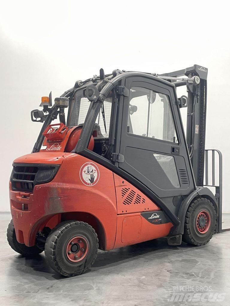 Linde H30T-02-393 Carretillas LPG