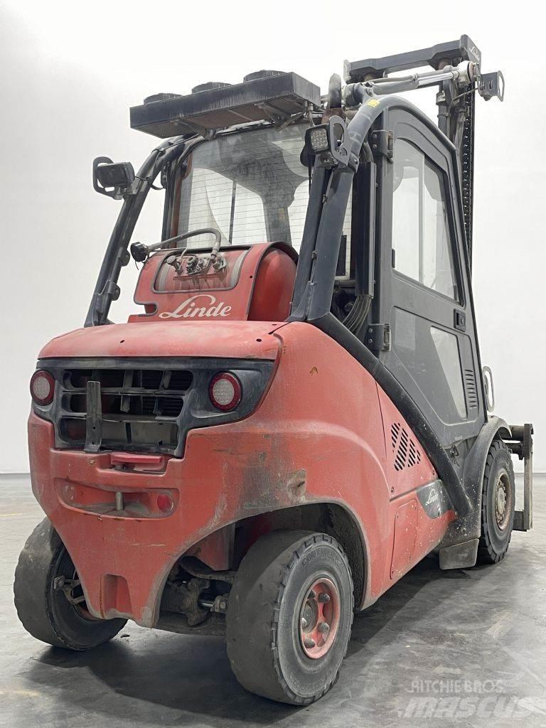 Linde H35T-02-393 Carretillas LPG
