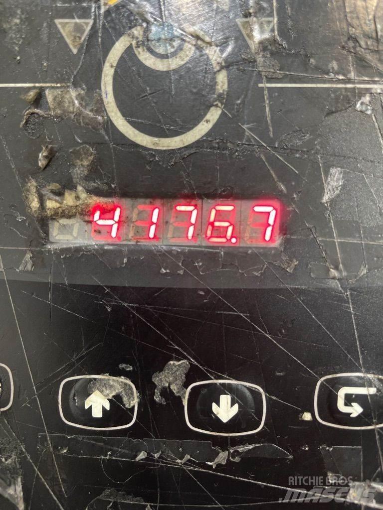 Linde V10-5212 Recogepedidos de baja altura