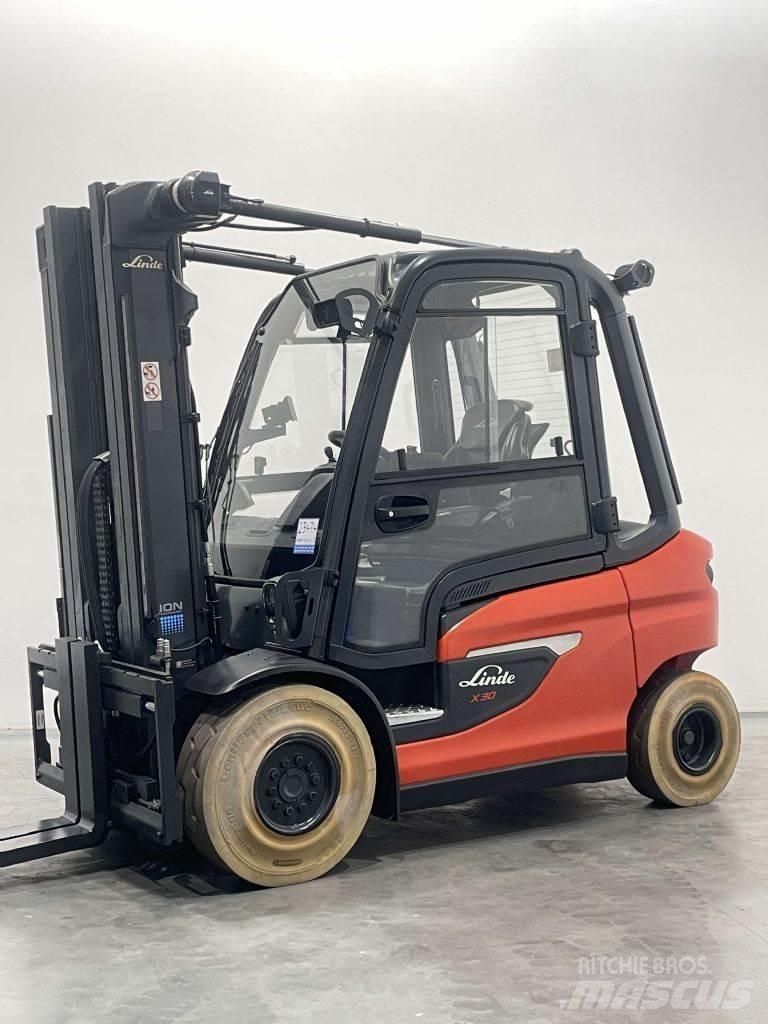 Linde X30-1252-Li-Ion Carretillas de horquilla eléctrica