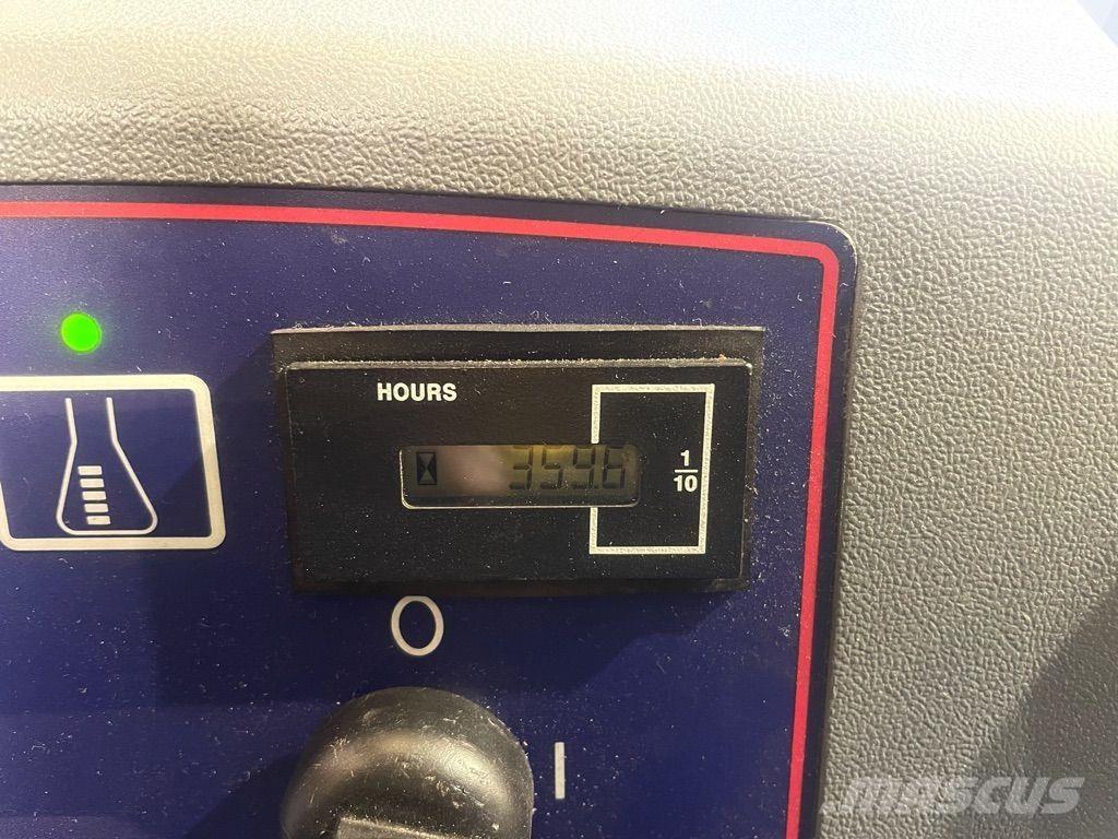 Nilfisk BA 551 CD Barredoras