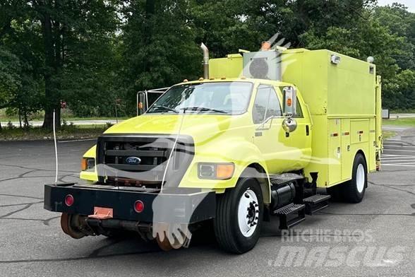 Ford F750 SD Construcción - Otros