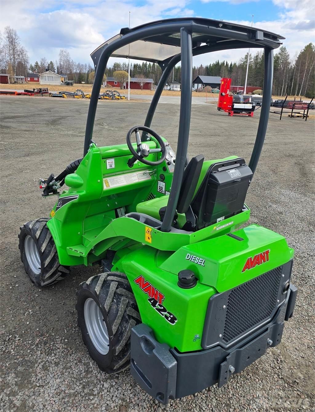 Avant 423 Minicargadoras