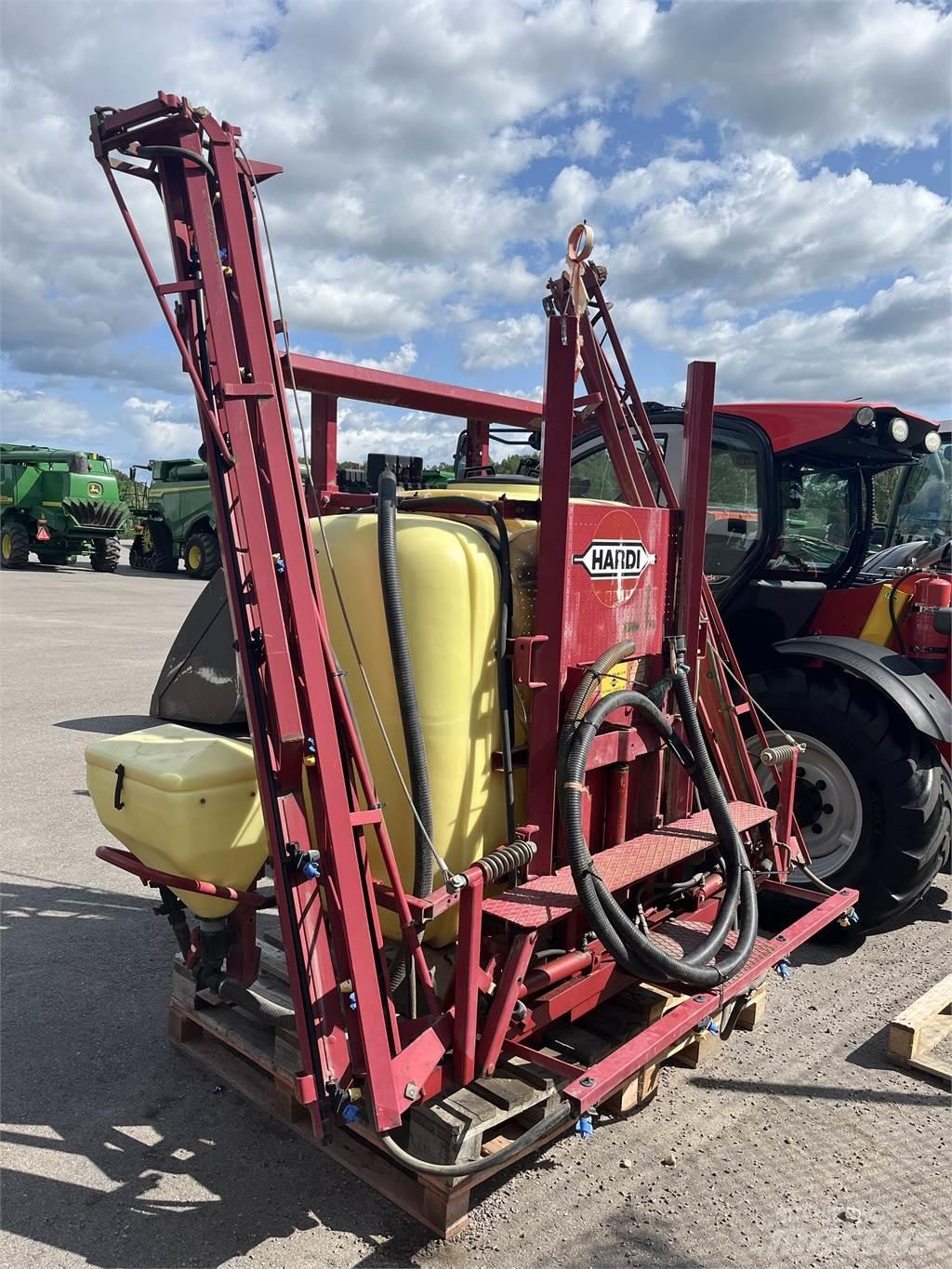 Hardi TLY 1000 Pulverizadores arrastrados