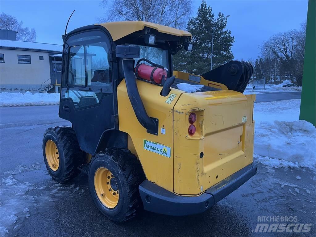 JCB 330 SKID STEER Todoterrenos