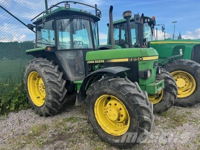 John Deere 2250 TRAKTOR Tractores