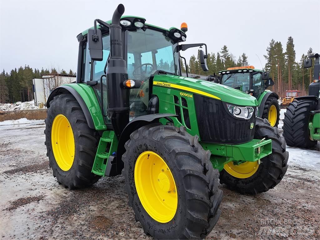 John Deere 6090M Tractores