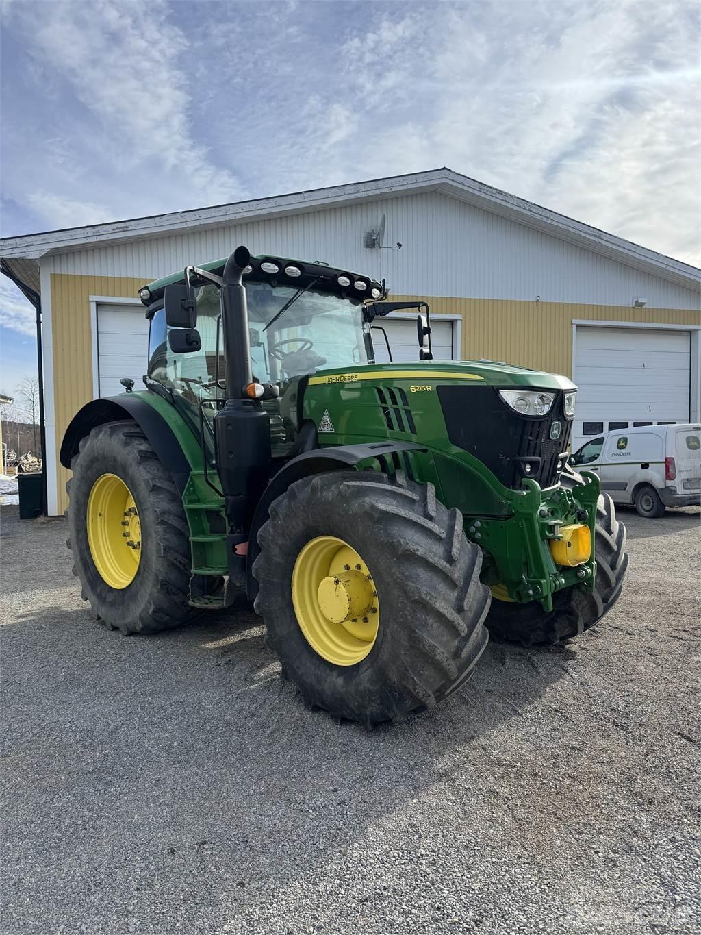 John Deere 6215R Tractores