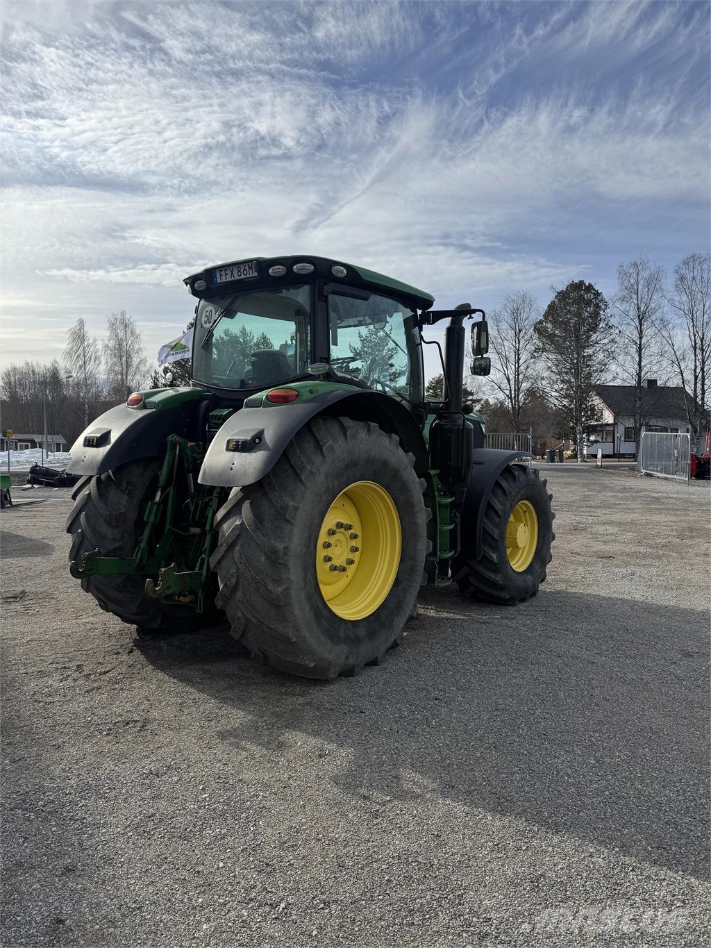 John Deere 6215R Tractores