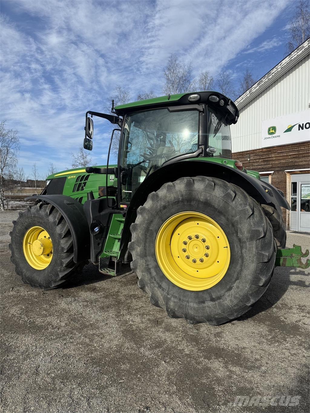 John Deere 6215R Tractores