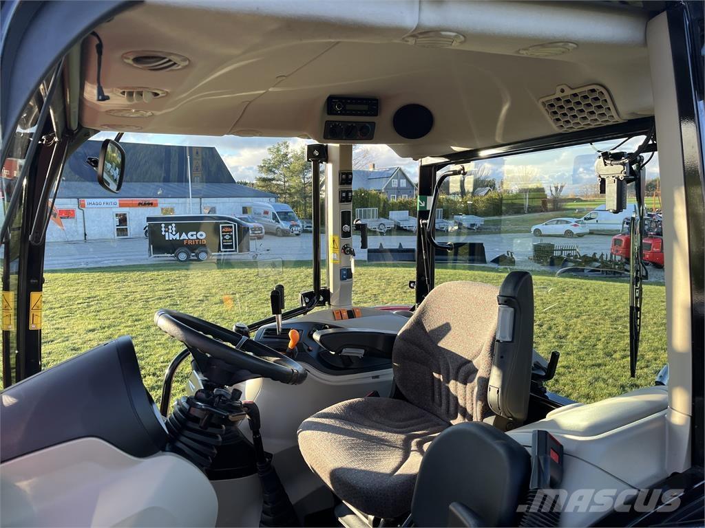 Massey Ferguson 4708M Tractores