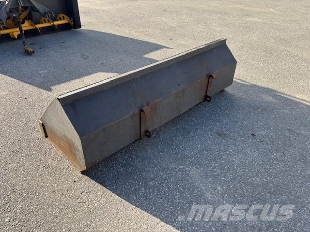  SNÖSKOPA 200 ÅLÖ TYP3 Otros accesorios para tractores