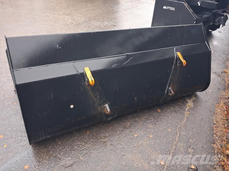  SNÖSKOPA ÅLÖ 220 EURO Otros accesorios para tractores