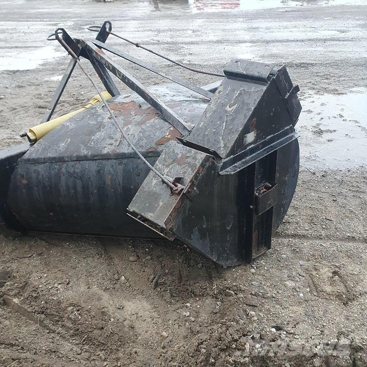  V-SLUNGA 2M Otros equipos para carreteras y quitanieves