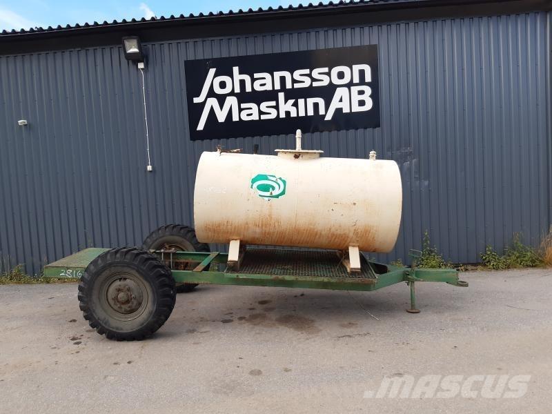  VAGN 1-AXLAD MED TANK Remolques multifunción
