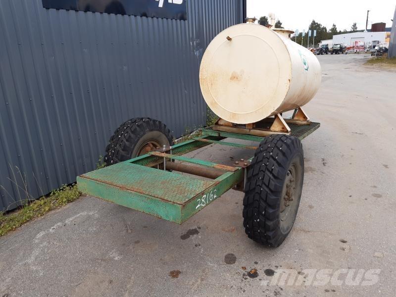 VAGN 1-AXLAD MED TANK Remolques multifunción