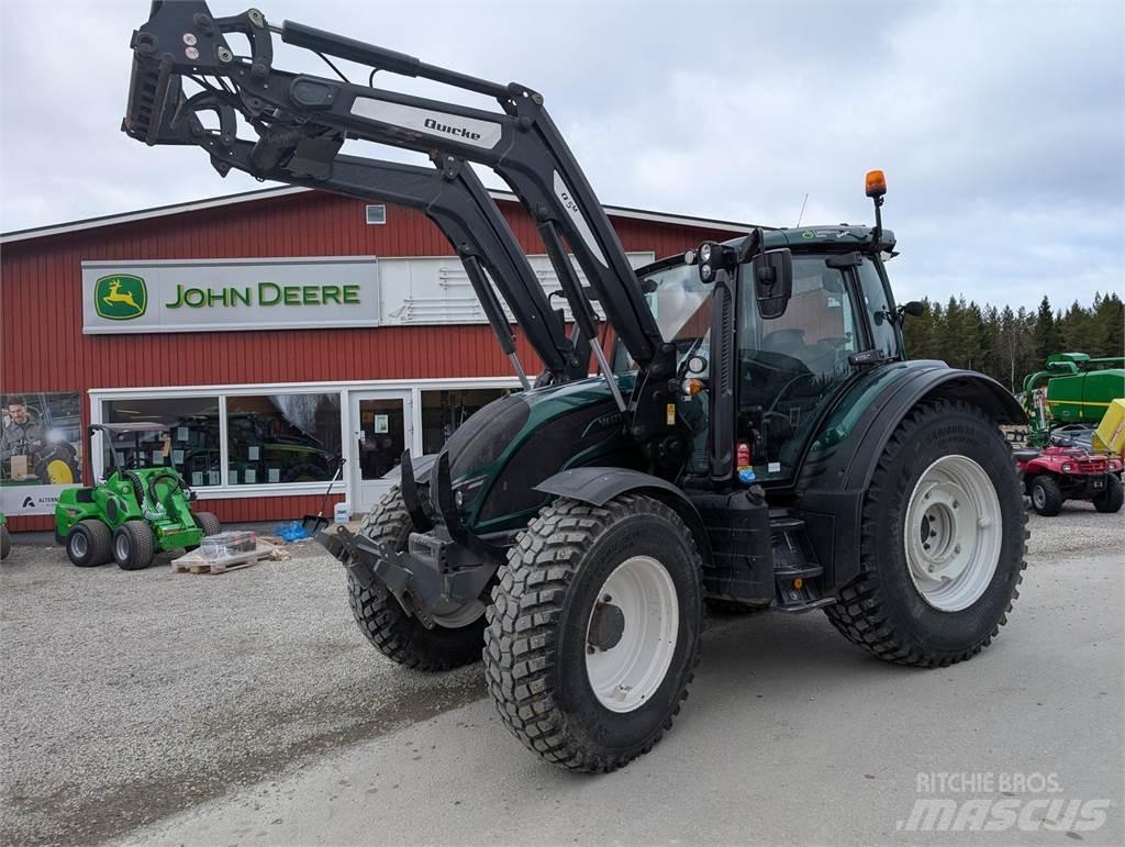 Valtra N154E Twintrac Tractores