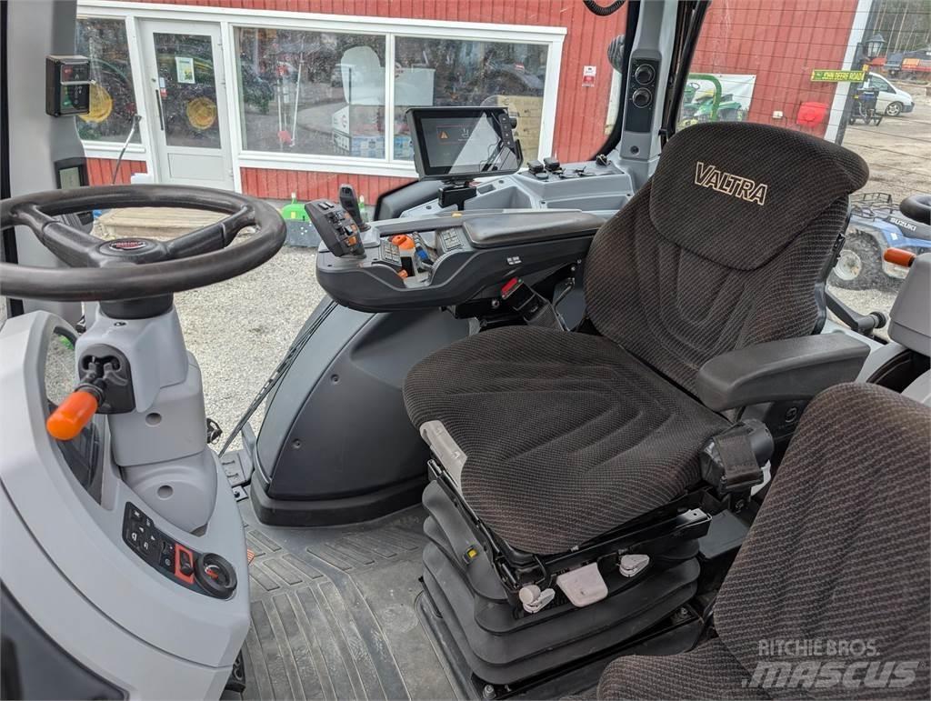 Valtra N154E Twintrac Tractores