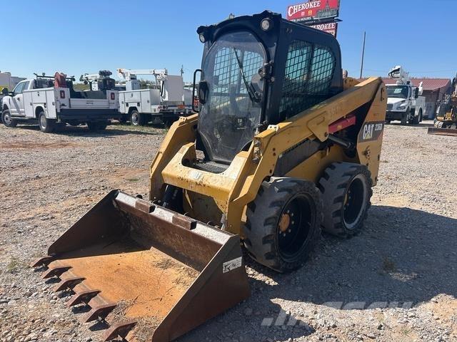 CAT 236D Neumáticos, ruedas y llantas