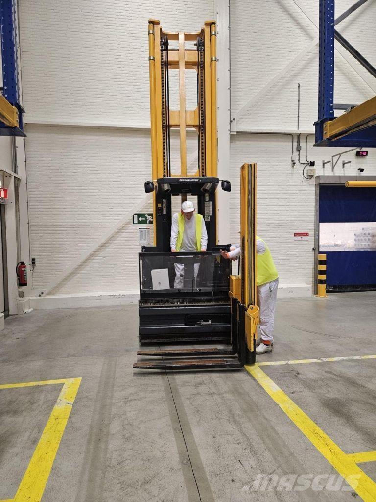 Jungheinrich EKX 515k Recogepedidos de gran altura