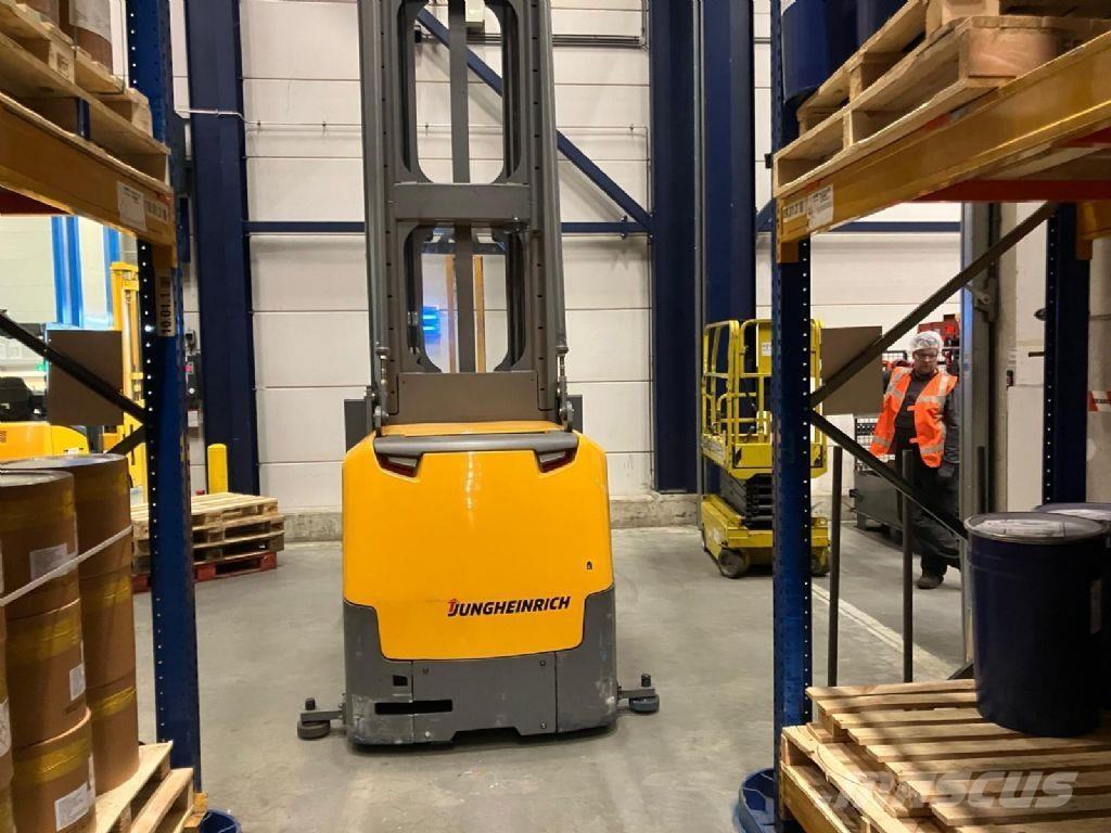 Jungheinrich EKX 516 Recogepedidos de gran altura