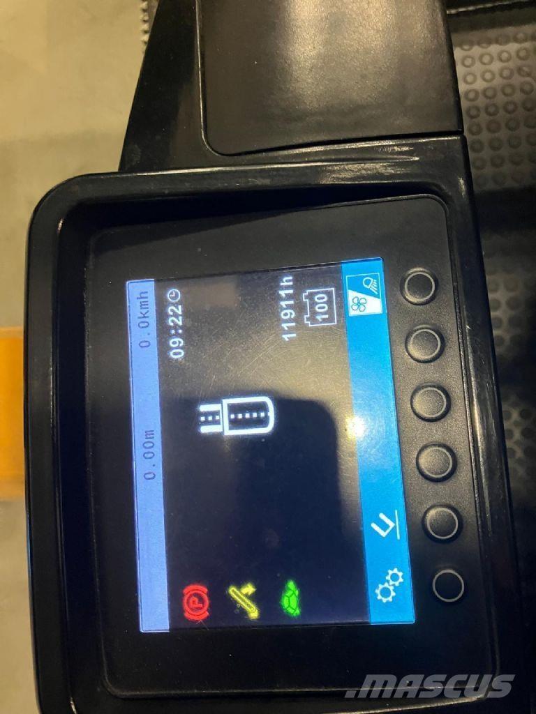 Jungheinrich EKX 516 Recogepedidos de gran altura