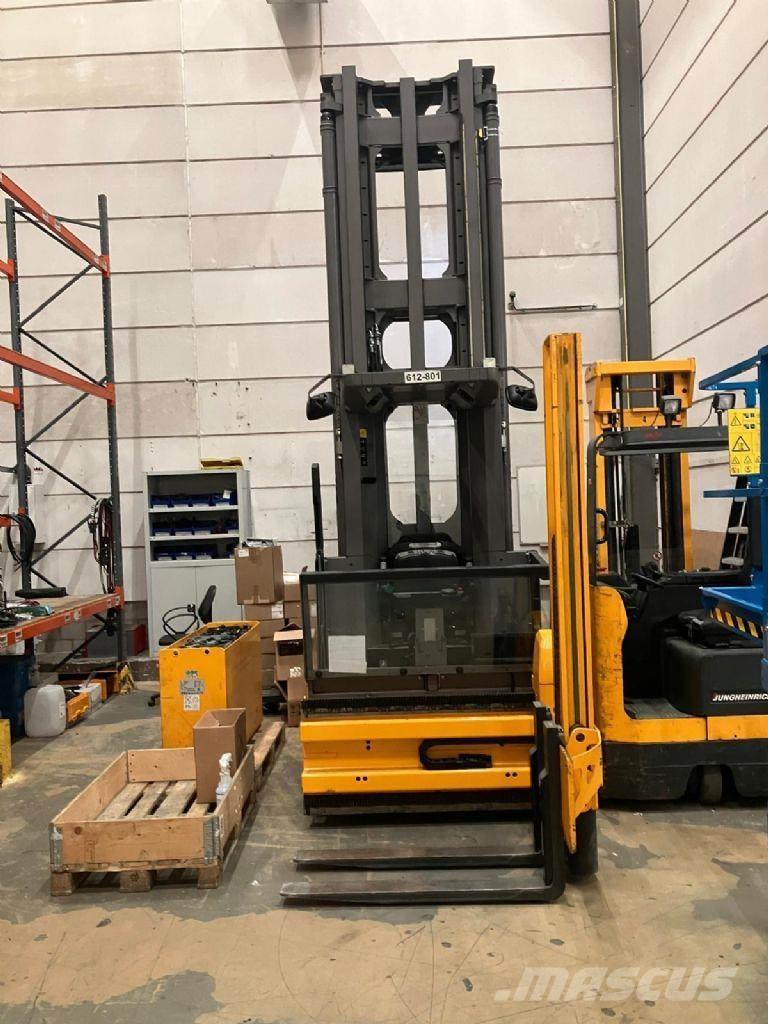 Jungheinrich EKX 516K Recogepedidos de gran altura