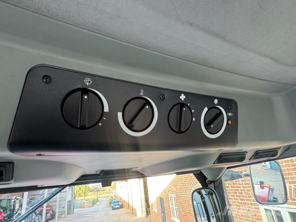 CASE MX 135 Tractores