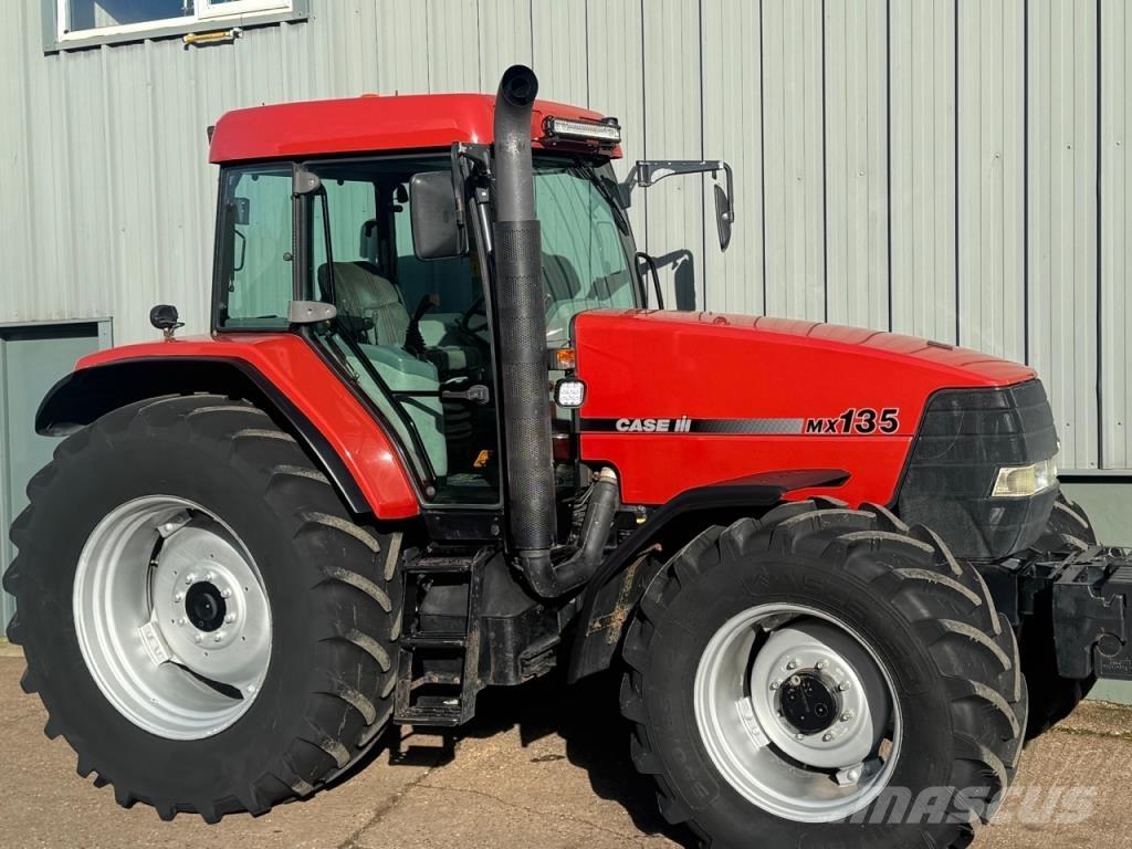 CASE MX 135 Tractores