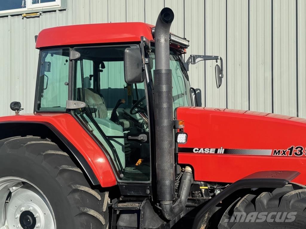 CASE MX 135 Tractores
