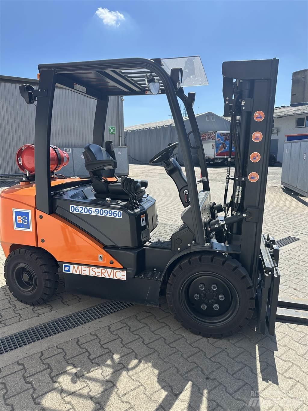 Doosan G30P-7 Construcción - Otros