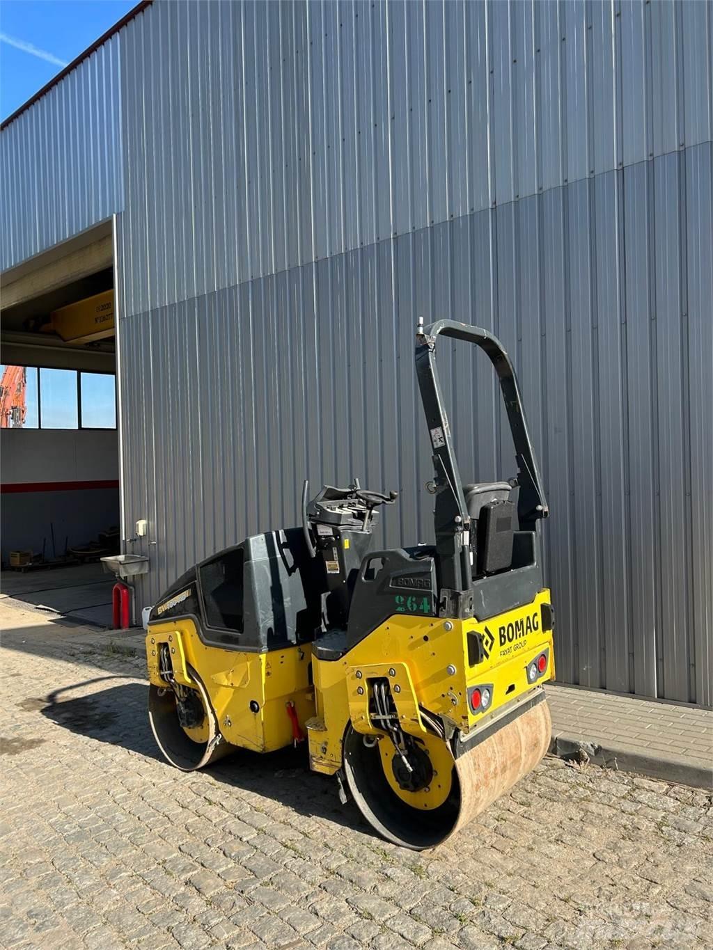 Bomag BW100AD-5 Rodillos de doble tambor