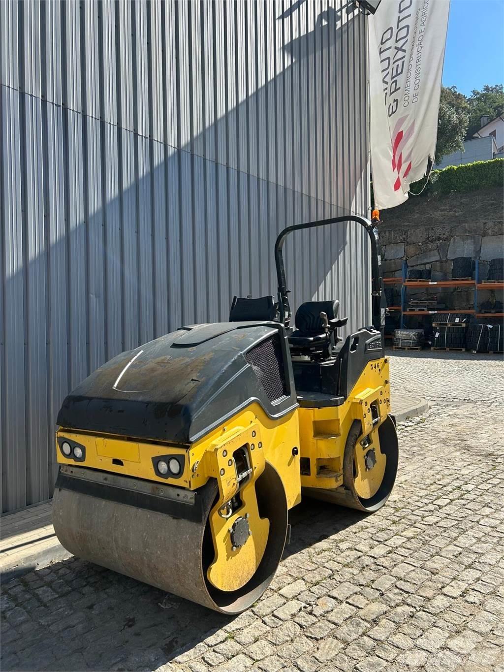Bomag BW138AD-5 Rodillos de doble tambor