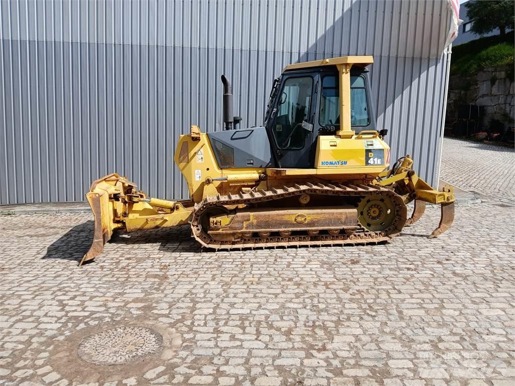 Komatsu D41E-6 Grúa tiendetubos