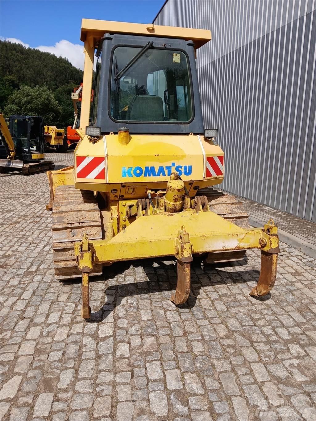 Komatsu D41E-6 Grúa tiendetubos
