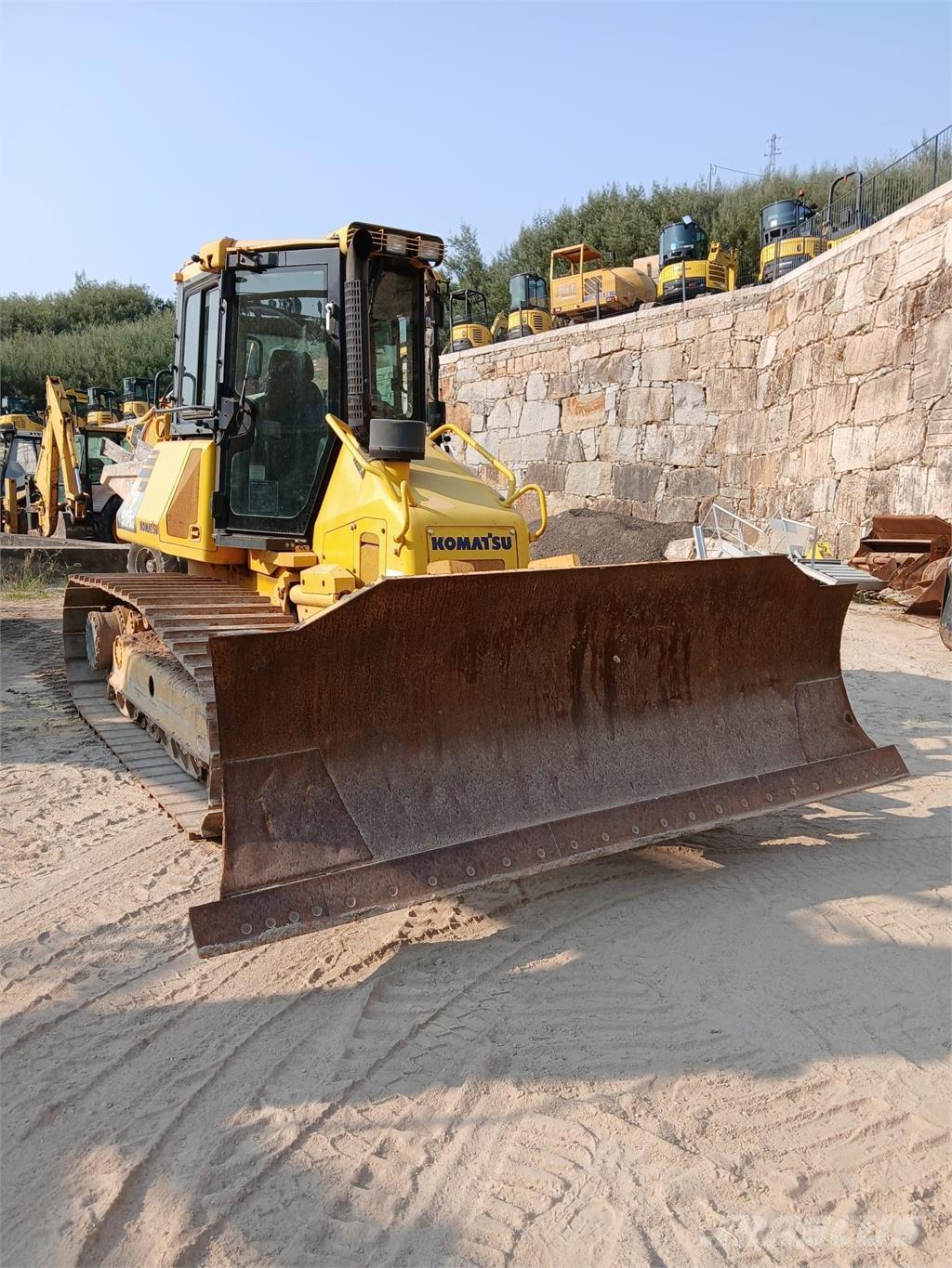 Komatsu D51PXI-22 Grúa tiendetubos