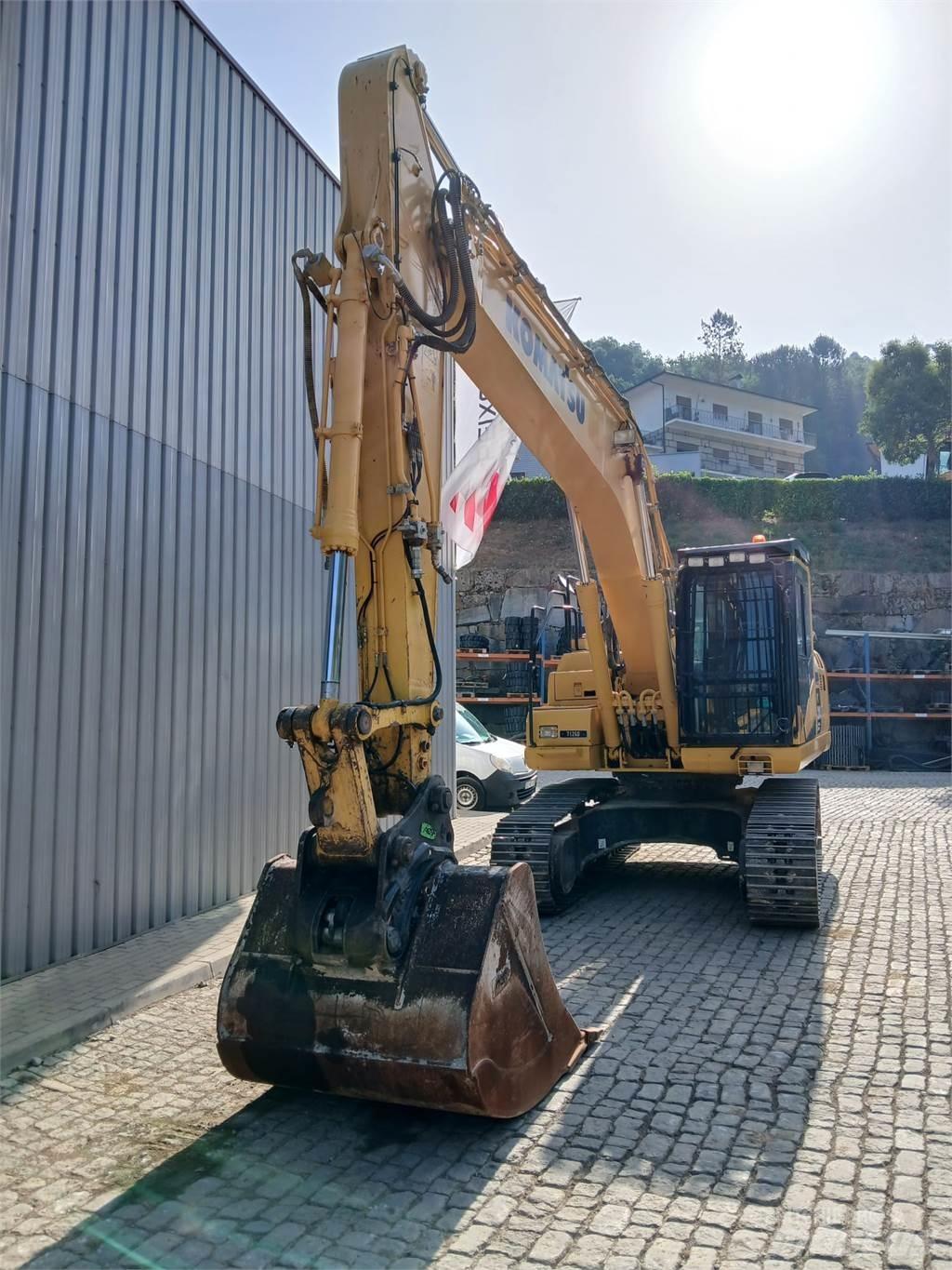 Komatsu PC210NLC-11 Excavadoras de cadenas
