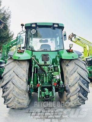 John Deere 8310 Tractores