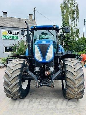 New Holland T7.210RC Tractores