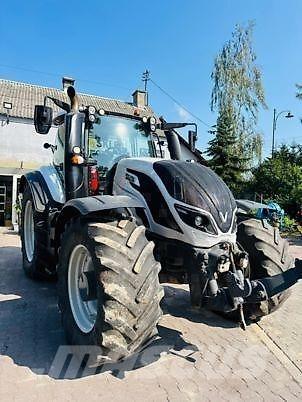 Valtra T254 Versu Tractores