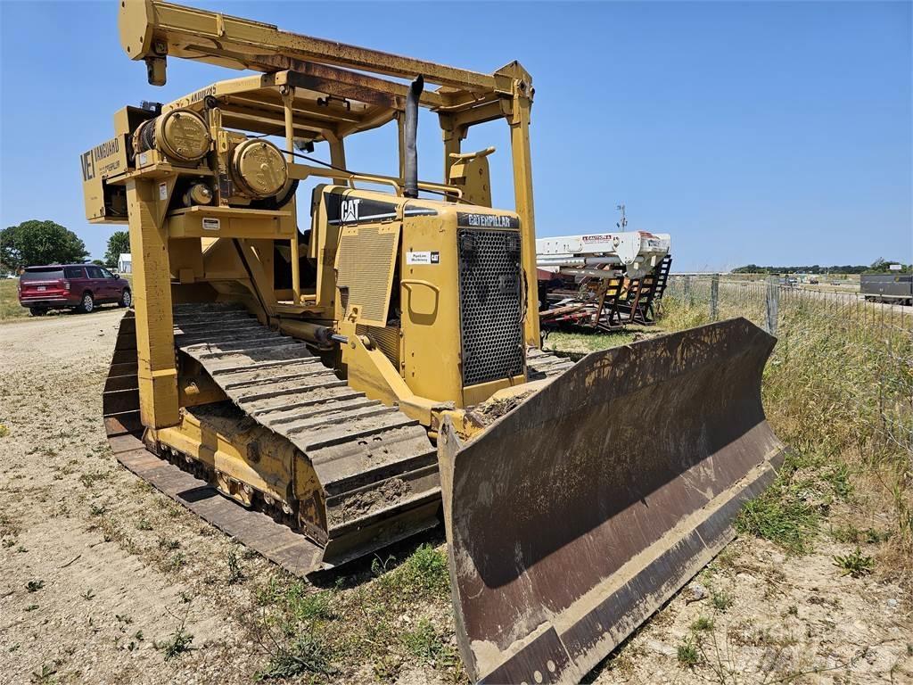CAT D5N LGP Buldozer sobre oruga