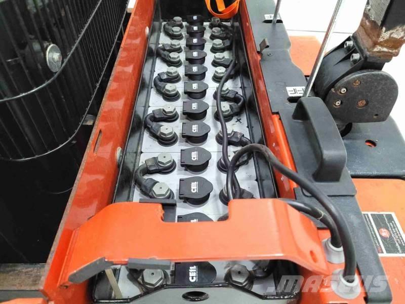 BT LST1350/12 Apiladores eléctricos
