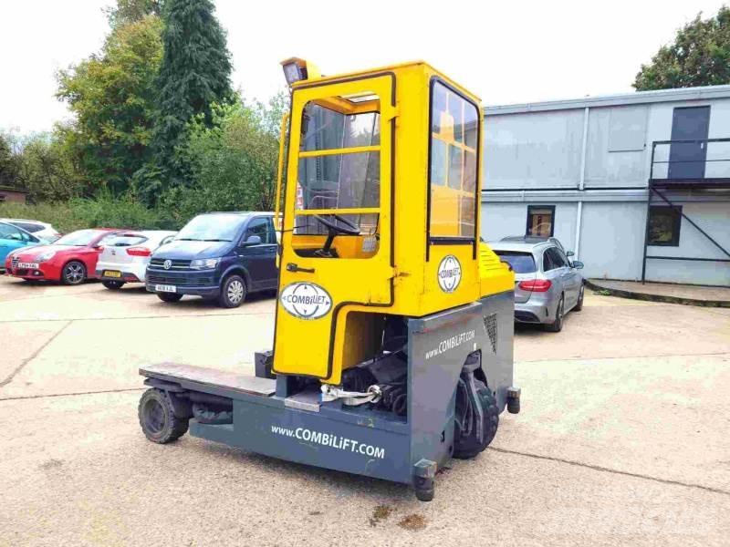 Combilift C3000 GAS 4 vías o cuatro caminos