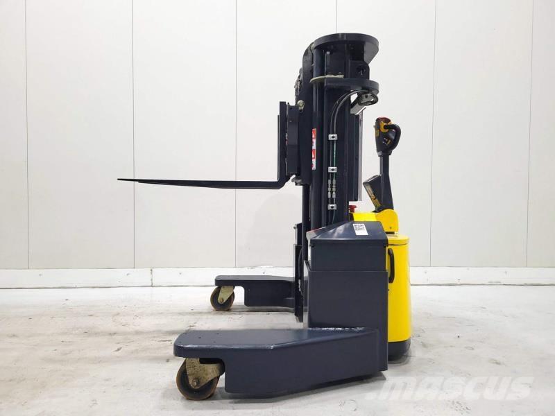 Combilift WR4 Manipulador de contenedores