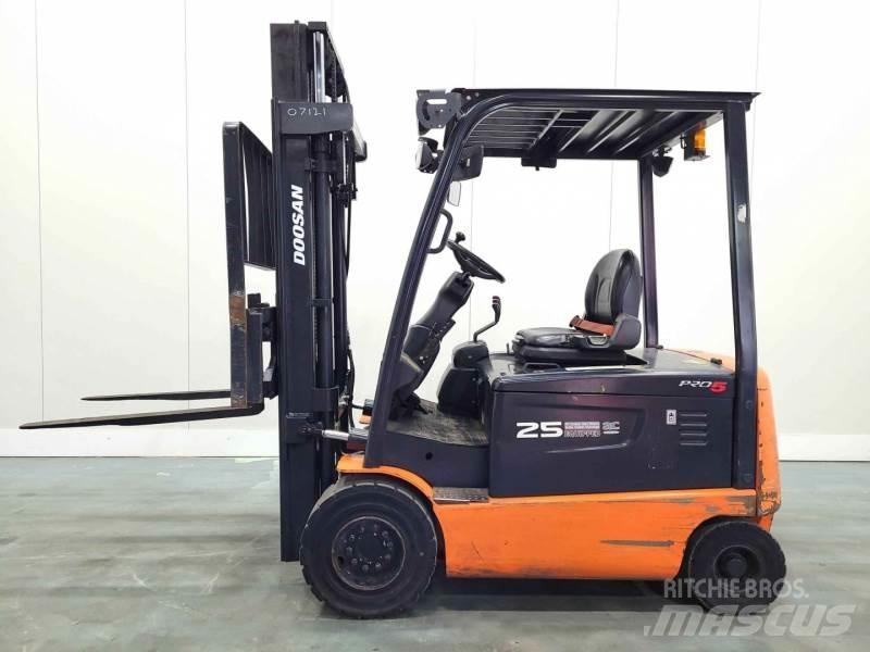 Doosan B25X-5 Carretillas de horquilla eléctrica