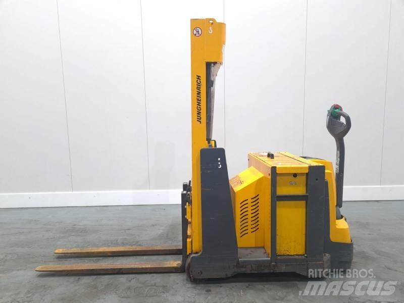 Jungheinrich EJG 108 Apiladores eléctricos autopropulsados