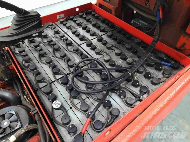 Linde E30-03 336 Carretillas de horquilla eléctrica