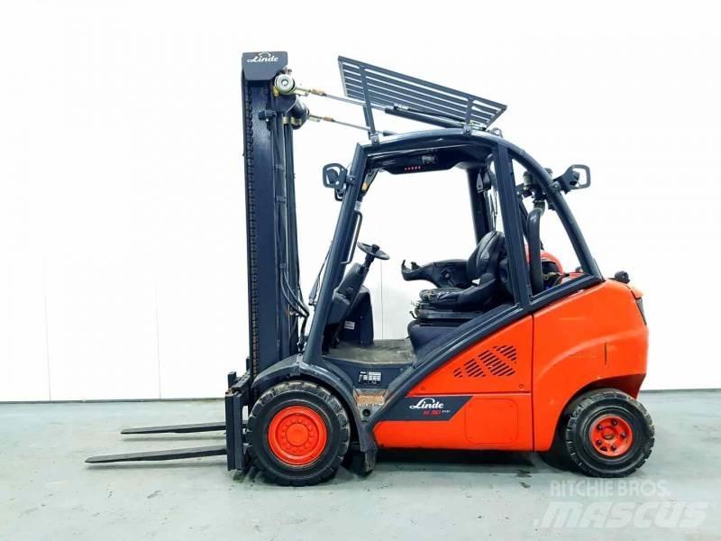 Linde H30T - 02 Carretillas LPG