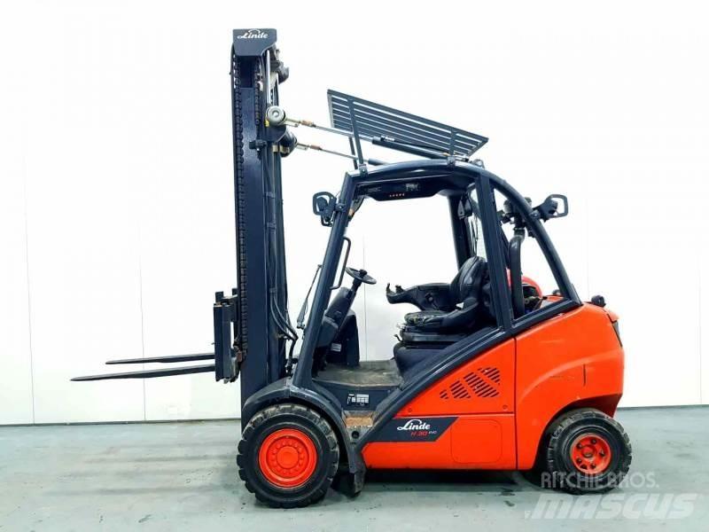 Linde H30T - 02 Carretillas LPG